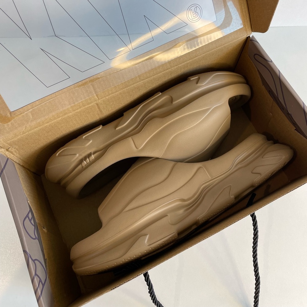 Kool kiy khaki kiyscraper slides